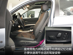 2011款 320i 2.0L 自动豪华型