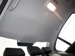 2011款 320i 2.0L 自动豪华型