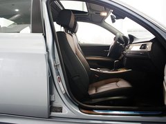 2011款 320i 2.0L 自动豪华型