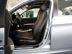 2011款 320i 2.0L 自动豪华型