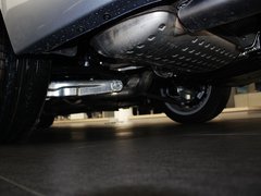 2011款 320i 2.0L 自动豪华型