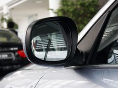 2011款 320i 2.0L 自动豪华型