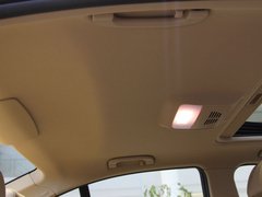 2011款 320i 2.0L 自动豪华型
