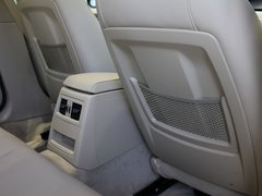 2011款 320i 2.0L 自动豪华型