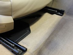 2011款 320i 2.0L 自动豪华型