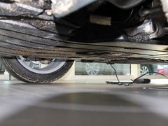 2011款 320i 2.0L 自动豪华型