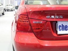 2011款 325i 2.5L 时尚型