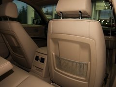 2011款 325i 2.5L 豪华型