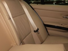 2011款 325i 2.5L 豪华型