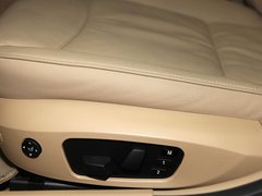 2011款 325i 2.5L 豪华型