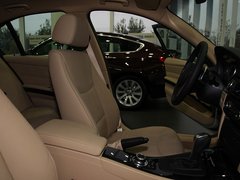 2011款 325i 2.5L 豪华型