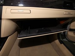 2011款 325i 2.5L 豪华型