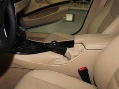 2011款 325i 2.5L 豪华型