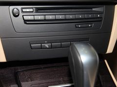 2011款 325i 2.5L 豪华型