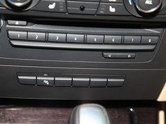 2011款 325i 2.5L 豪华型