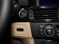 2011款 325i 2.5L 豪华型