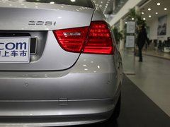 2011款 325i 2.5L 豪华型