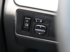 2010款 三厢 1.5L 手动 运动版