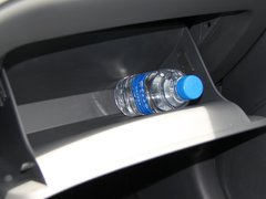 2010款 三厢 1.5L 手动 运动版