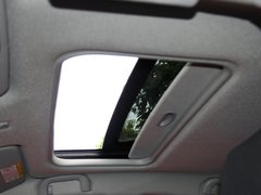 2010款 三厢 1.5L 手动 运动版