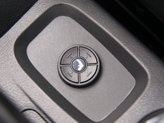 2010款 三厢 1.5L 手动 运动版