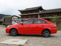 2010款 三厢 1.5L 手动 运动版