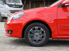 2010款 三厢 1.5L 手动 运动版