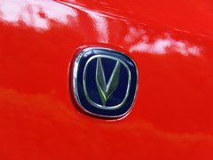 2010款 三厢 1.5L 手动 运动版