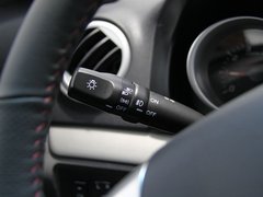 2010款 三厢 1.5L 手动 运动版