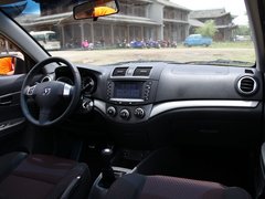 2010款 三厢 1.5L 手动 运动版
