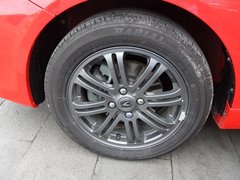 2010款 三厢 1.5L 手动 运动版