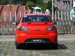 2010款 三厢 1.5L 手动 运动版