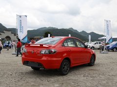 2010款 三厢 1.5L 手动 运动版