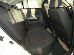 2010款 三厢 1.5L 手动 运动版