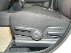 2010款 三厢 1.5L 手动 运动版