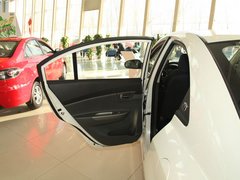 2010款 三厢 1.5L 手动 运动版
