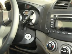 2010款 三厢 1.5L 手动 运动版