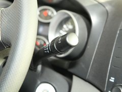 2010款 三厢 1.5L 手动 运动版