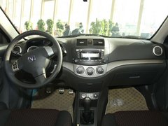 2010款 三厢 1.5L 手动 运动版