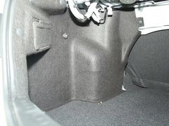 2010款 三厢 1.5L 手动 运动版