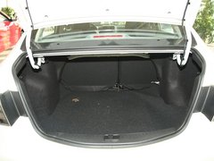 2010款 三厢 1.5L 手动 运动版