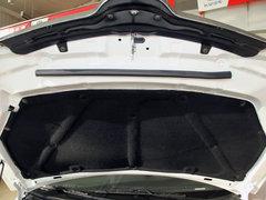 2010款 三厢 1.5L 手动 运动版