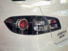 2010款 三厢 1.5L 手动 运动版