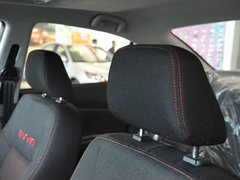 2010款 三厢 1.5L 手动 运动版