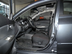 2010款 三厢 1.5L 手动 运动版