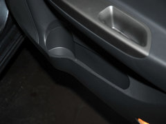 2010款 三厢 1.5L 手动 运动版