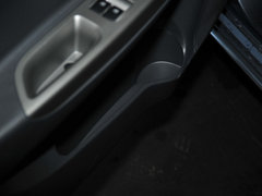 2010款 三厢 1.5L 手动 运动版