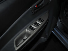 2010款 三厢 1.5L 手动 运动版