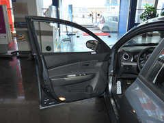 2010款 三厢 1.5L 手动 运动版