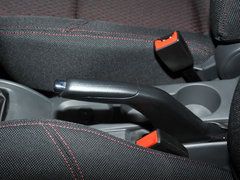 2010款 三厢 1.5L 手动 运动版